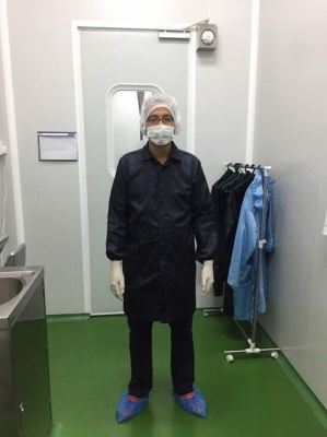 Clean Room Attire (Hairnet, Cleanroom Gown, Mouth Mask, Nitrile Gloves,Shoe Covers)