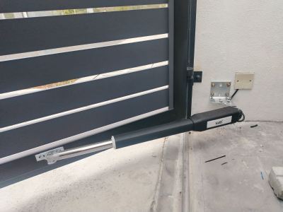 Seremban 2 Auto Gate LUX 07 Installation