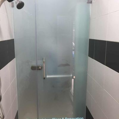Shower Enclosure/Shower Glass