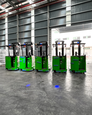 Pulau Pinang EP 1.8 Ton Lithium Stand-On Reach Truck