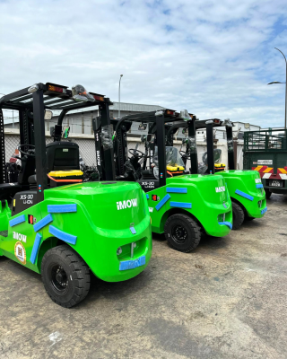 EP iMOW 3.0 Ton Lithium Forklift