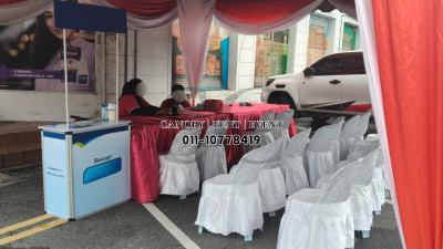 Table & Chairs ����