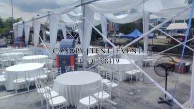 Table & Chairs ����