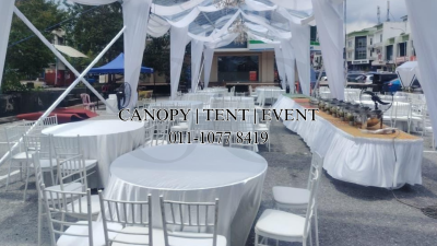 Table & Chairs ����