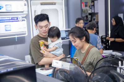Hua Sheng Midea Brand Stores Opening