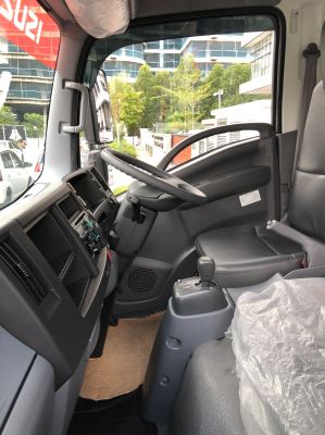 2025 Isuzu NMR125 smoother AMT series - NMR85UHHN-4E25 14.5ft MS Corrugated Box 