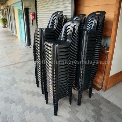 Plastic Chair Pusat Bandar Puchong, 47160 Puchong, Selangor, Malaysia. JUL 2026.jpg
