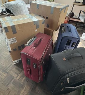 Newfly luggage ready from Malaysia to China