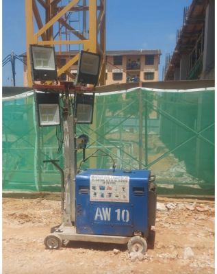 Portable Lighting Tower c/w 4 LED Spotlights For Rent