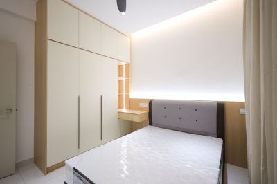 Direct Factory Custom Built-In Wardrobe and Floating Vanity Desk in Klang Valley