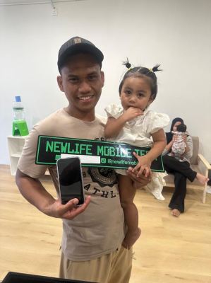 Happy Customer Newlife Mobile Tech Bangi