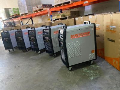 10x Units SOLD AUSTCORP TIG350ADP c/w built in water cooling unit