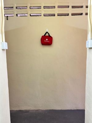 FIRST AID KIT