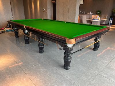 Services Replace Table Cloth | Before & After - 01