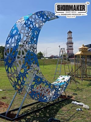 MASJID BULAN.jpg