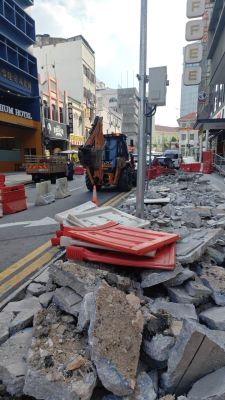 Backhoe rental KL Jalan Hang Leng Kieu