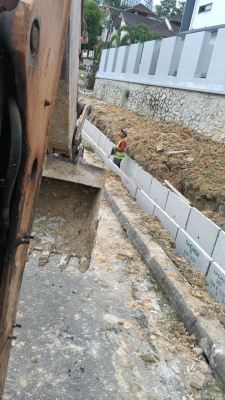 Backhoe Rental Equinepark @ korek longkang