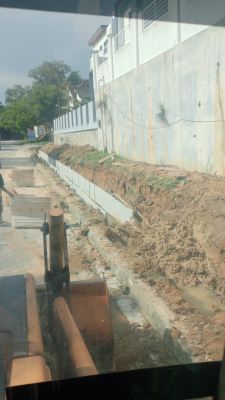 Backhoe Rental Equinepark @ korek longkang