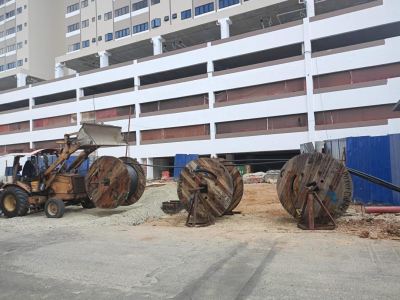 Backhoe rental Melawati @cable