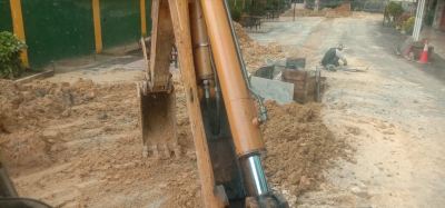 Rental backhoe at Tasik Selatan @ sekolah