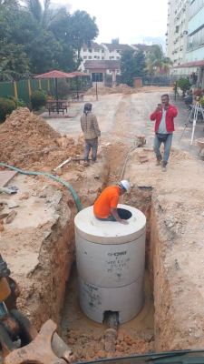 Rental backhoe at Tasik Selatan @ sekolah