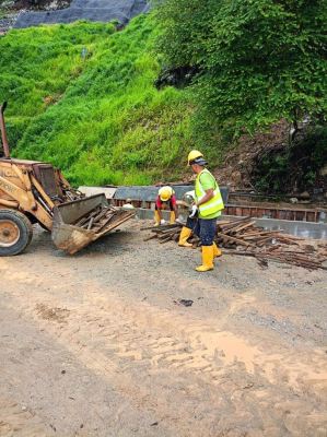 Backhoe Sewa @ puchong @ sekolah