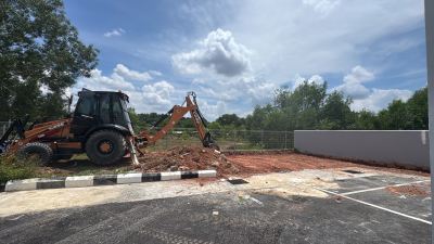 Backhoe rental Balakongjaya 