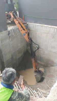 Backhoe longarm for rent