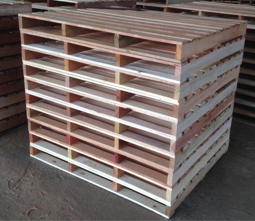 Customized Wooden Pallets 1500mm x 1300mm