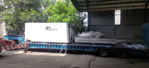 Delivery of Full covered Fiber Laser Cutting Machine 
