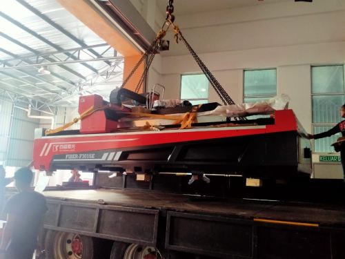 Delivery of New Fiber Laser Cutting Machine 3.0kW