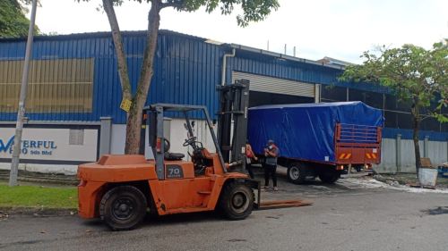 Nissan Diesel Forklift Rental at Batu Caves, Selangor, Malaysia (C158)