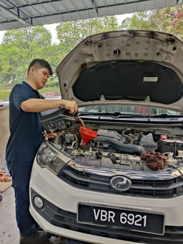 ENGINE OIL Replacement | Puncak Jalil Car Service Centre Selangor