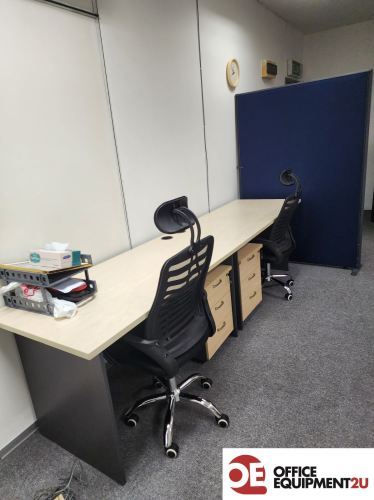 5ft Writing Table & Standalone Full Board Partition (Dark Blue)