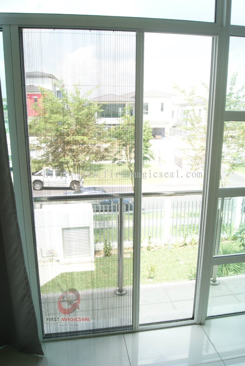 Taman Johor Jaya Folding Door Insect Screen from First 