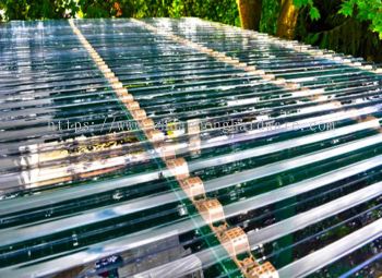 Transparent roof tiles 