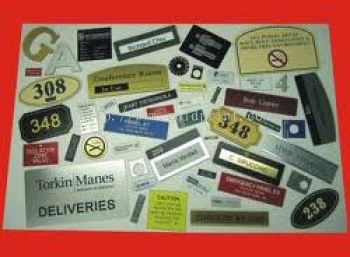 Goldprint Enterprise Pte Ltd : Badges & Signcraft