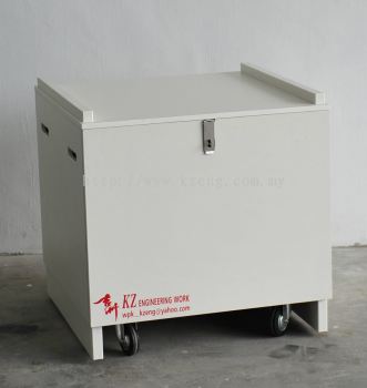 Shipping and Storage Box