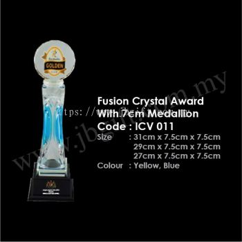 Fusion Crystal Award With 7cm Medallion ICV 011