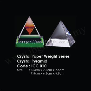 Crystal Paper Weight Series Crystal Pyramid ICC 010