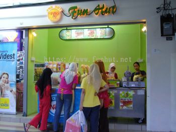 Fun Hut Outlet