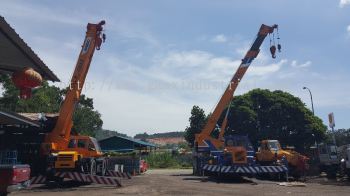 25t Rough terrain crane for rent in Johor bahru and pengerang, melaka,kuala lumpur and selangor.