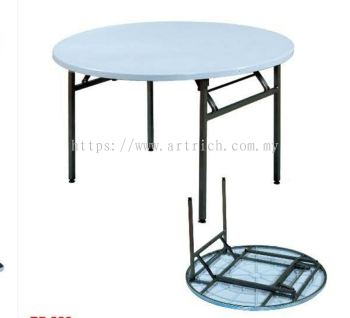 Round plastic top banquet table 