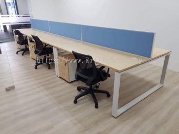 Loop Leg Staff Workstation With Divider Panel