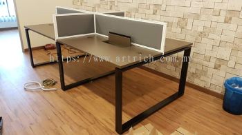 Square Metal Leg Workstation With Divider Panel