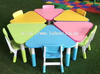 K2290 Triangle Plastic Table (Adjustable)