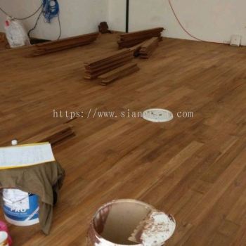 Papan Lantai Kayu Padu Merbau 