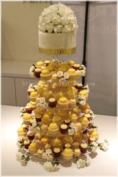 Cupcake Tower For Wedding Dinner