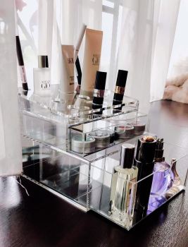 Customised Acrylic Cosmetics Organizer 