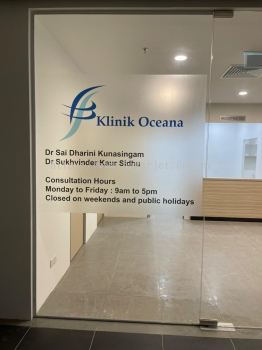 Glass Door Sticker For Klinik Operation Hour